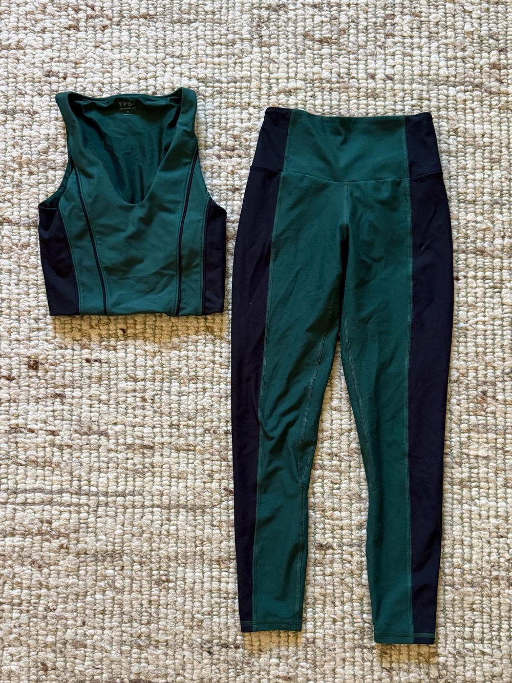 Abercrombie & Fitch YPB sculptLUX set forest green colorblock size small